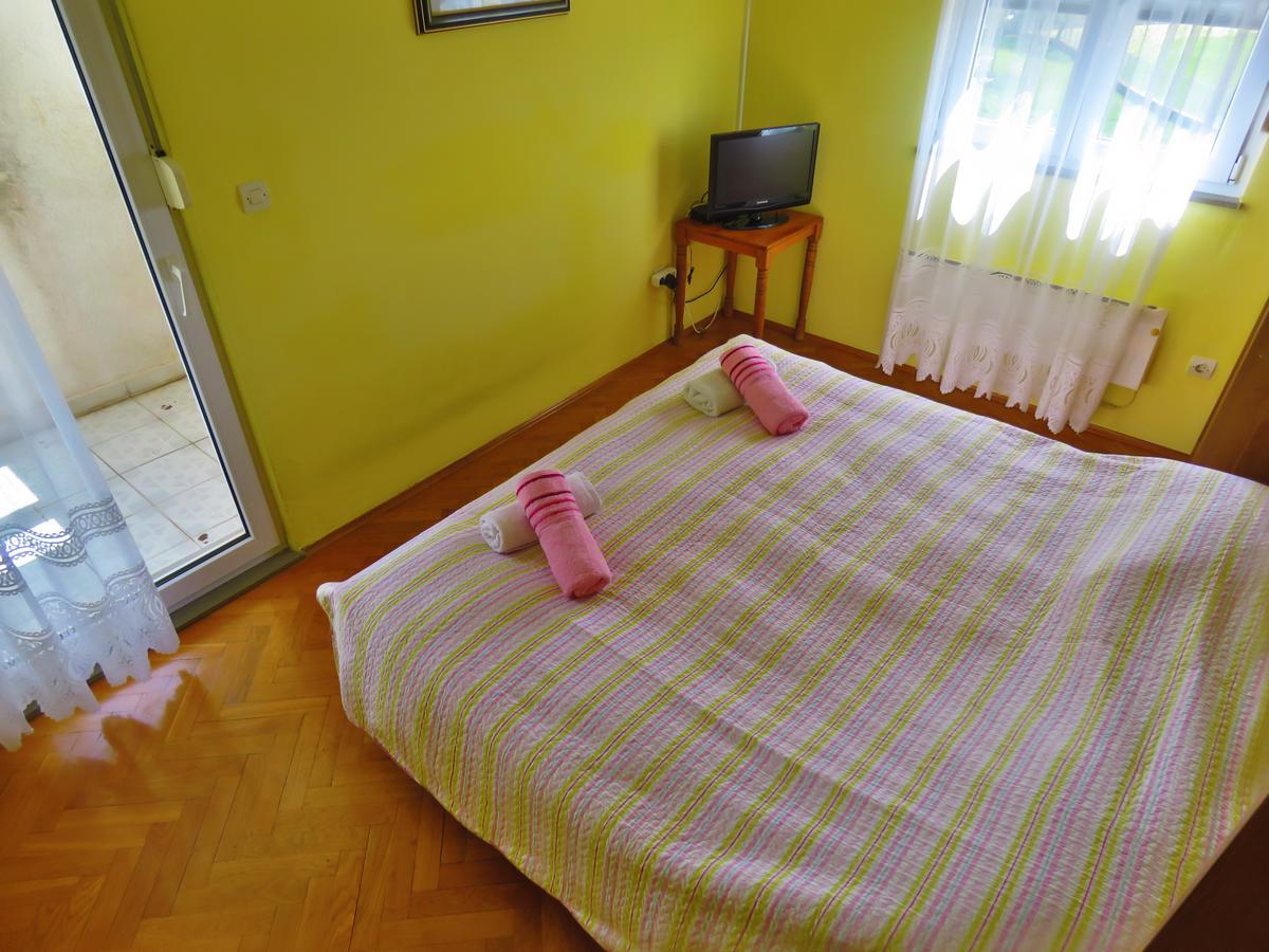 Apartment Ribnjak 10 Omiš Eksteriør bilde