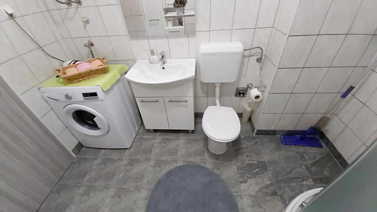Apartment Ribnjak 10 Omiš Eksteriør bilde