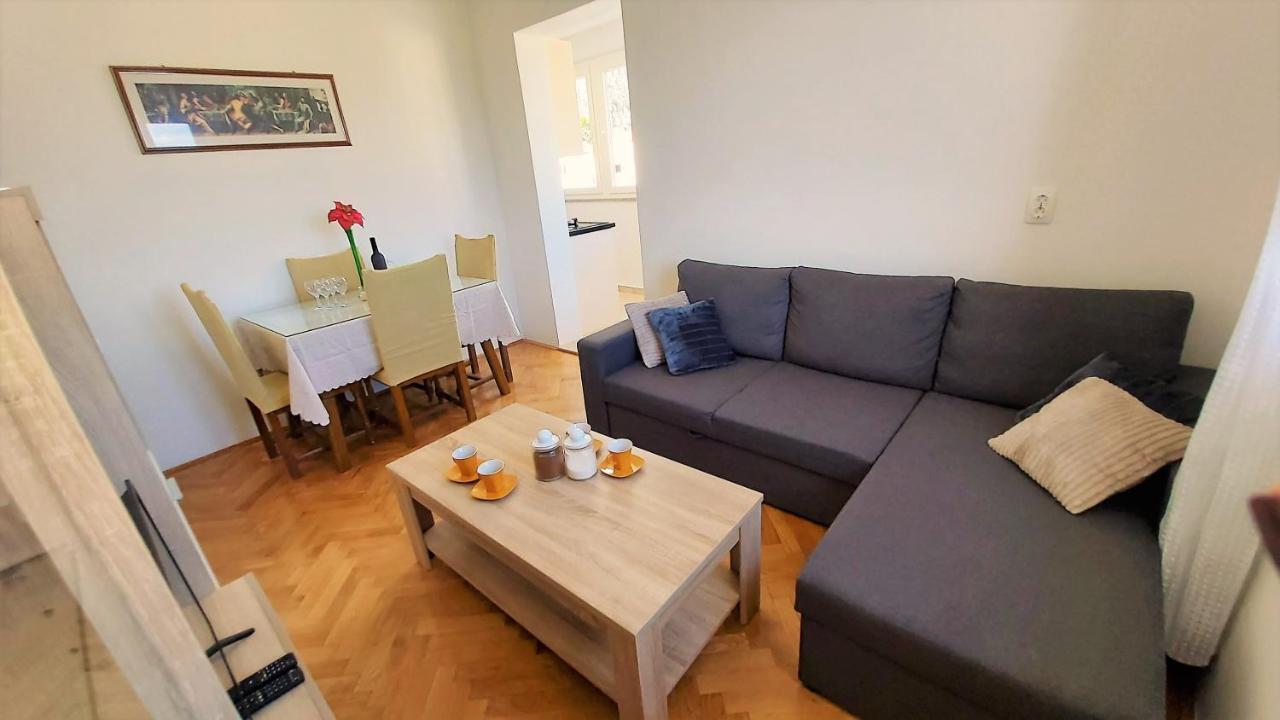 Apartment Ribnjak 10 Omiš Eksteriør bilde
